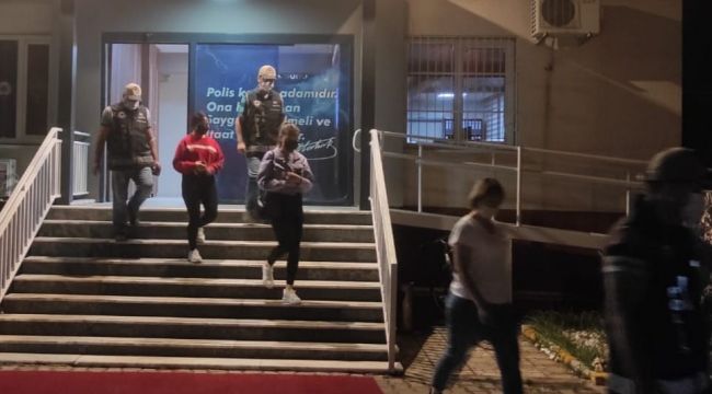 Masaj salonuna polis baskını