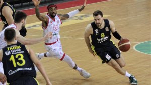 Pınar Karşıyaka: 62 - Fenerbahçe Beko: 67
