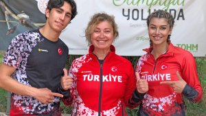 Şampiyon atletlerin annesi de şampiyon 