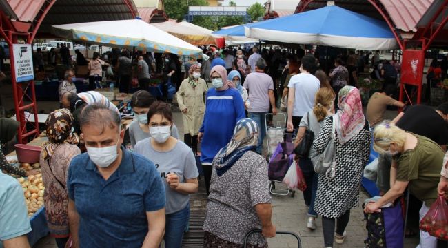 Semt pazarları açıldı, vatandaşlar akın etti