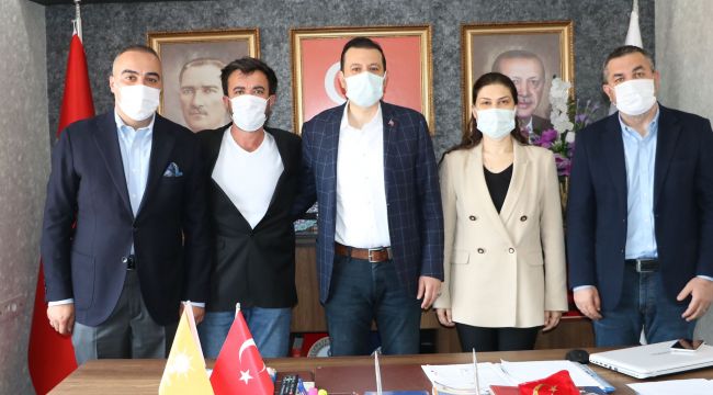 Torbalı'da flaş gelişme! Bir meclis üyesi daha AK Parti'ye geçti