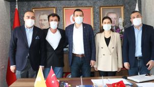 Torbalı'da flaş gelişme! Bir meclis üyesi daha AK Parti'ye geçti