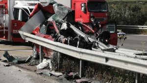 Torbalı'da feci kaza: Ok gibi saplandı