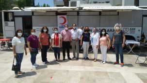 Urla CHP ilçe örgütü kan bağışında bulundu