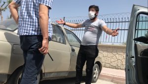 Uygulama noktasından kaçtı, evde yakalandı