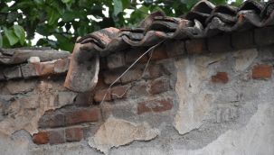 Yer çekimine meydan okuyan kiremit!