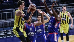Anadolu Efes şampiyon oldu