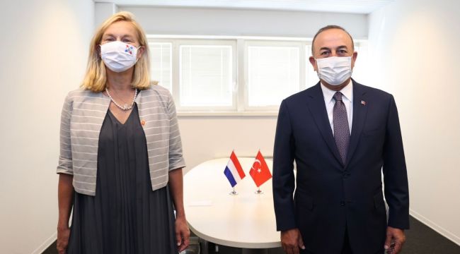 Bakan Çavuşoğlu, Hollandalı ve Avusturyalı mevkidaşları ile bir araya geldi