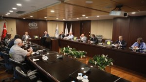 Başkan Sürekli Ege İhracatçı Birlikleriyle bir araya geldi