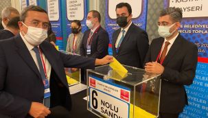 Batur, Türkiye Belediyeler Birliği'nde güven tazeledi