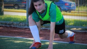 Ellerde oje, ayaklarda krampon