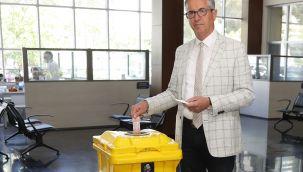 Gaziemir'de atık ilaçlar çöpe gitmeyecek