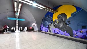 İlk kadın protestosu, Üçyol Metro'da