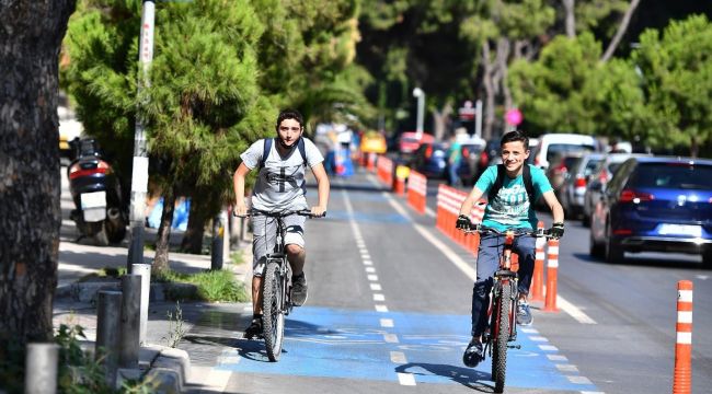İzmir bisikletli ulaşımda örnek oldu