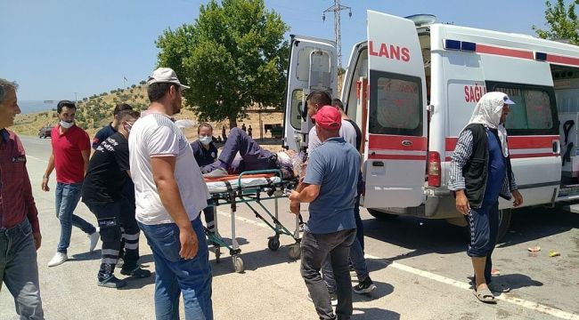 İzmir'de feci kaza: 17 tarım işçisi ölümden döndü