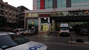 İzmir'de silahla göğsünden vurulan kişi yaşamını yitirdi