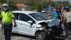 İzmir'de trafik kazası: 9 yaralı