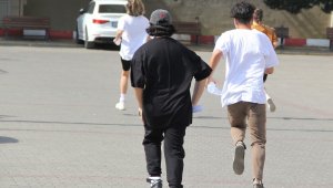 İzmir'de YKS heyecanı: Koşarak sınava yetiştiler