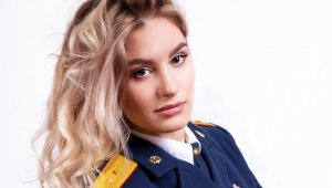 Kadın gardiyanlar arasında güzellik yarışması