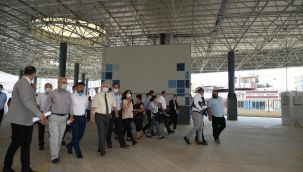 Karabağlar'ın projeleri yerinde anlatıldı