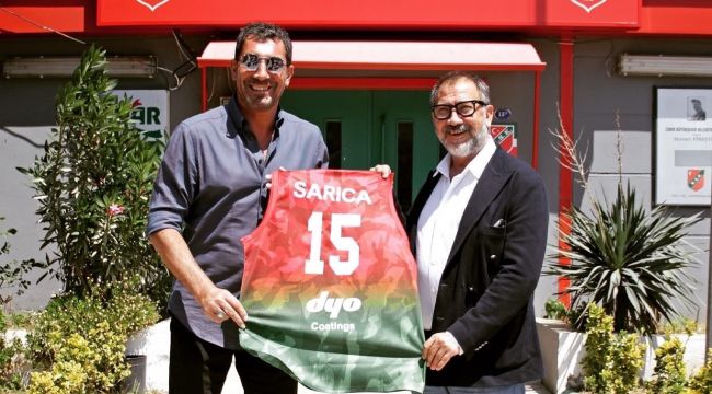 Karşıyaka'dan Ufuk Sarıca ve Nadir Vekiloğlu'na vefa