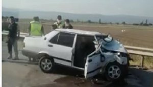 Lastik patladı! 1 ölü, 2 ağır yaralı