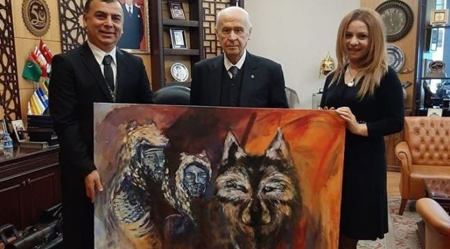 Milliyetçi Hareket Partisi kale modeli ile kitaplaştı