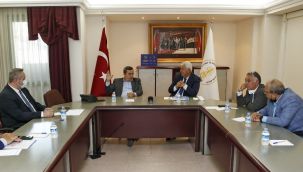 Online ruhsat başvurusu Esnaf Birliği'ne tanıtıldı