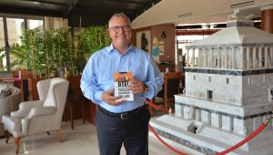 Otelcilerin başucu kitabı raflarda yerini aldı