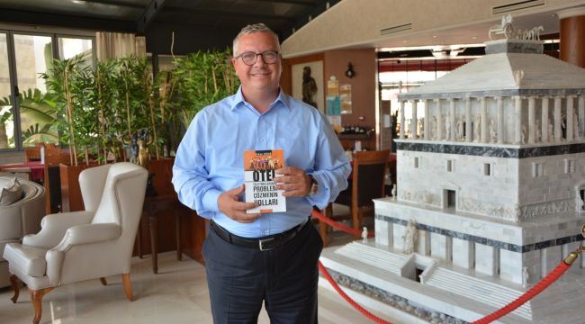 Otelcilerin başucu kitabı raflarda yerini aldı