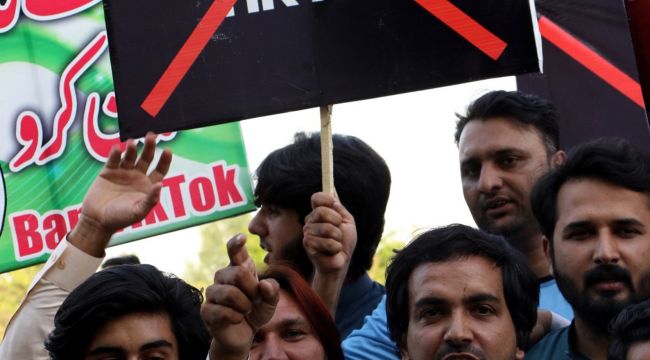 Pakistan'da TikTok üçüncü kez yasaklandı