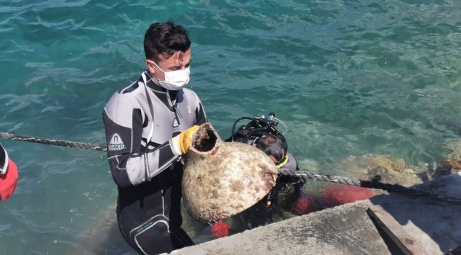 Şaşırtan görüntü, denizden klozet çıktı