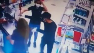 Silahlı market soygunu kamerada