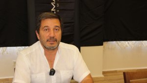 Sinemaların açılışı öncesi tüm personeliyle kamp yaptı