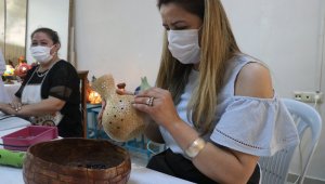 Su kabakları kadınların hünerli ellerinde sanat eserine dönüşüyor