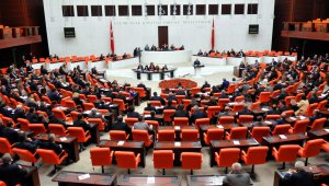 Tepki çeken madde TBMM'de kabul edildi! Yalan habere 3 yıla kadar hapis