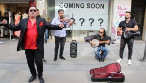 Türkücü olmak için hakimliği bırakmıştı!