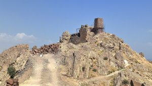 Urartular dönemine ait 3 bin yıllık kalede restorasyon çalışması