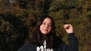 15 yaşındaki kızlarını her yerde arıyorlar