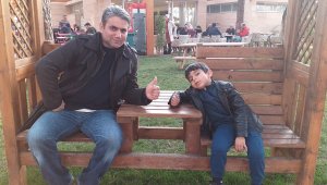 8 yaşındaki çocuk havuzda herkesin gözü önünde boğuldu