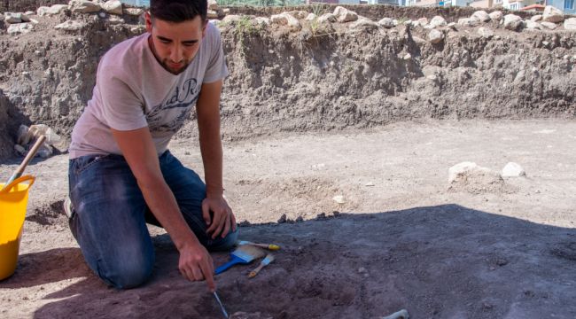 9 bin yıl öncesine ait yaşam alanında çalışmalar devam ediyor