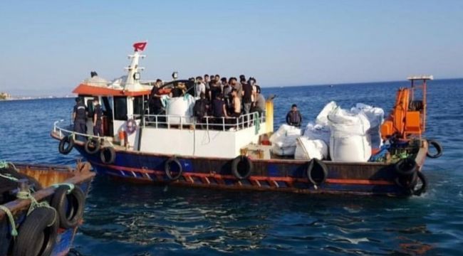 Aç ve susuz göçmenleri polis ve jandarma kurtardı