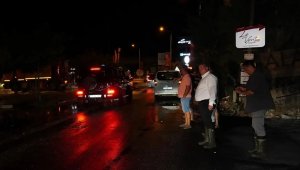 Alaçatı'daki lağım taşmasına hemen müdahale edildi