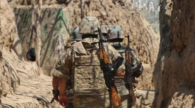 Azerbaycan mevzilerine ateş açıldı