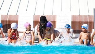 Bayraklı'da yüzme bilmeyen çocuk kalmayacak