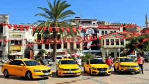 Çeşme'ye 25 taksi daha tahsis edildi