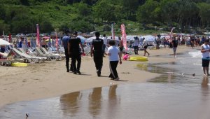 Denize girme yasağına rağmen plajlar doldu taştı