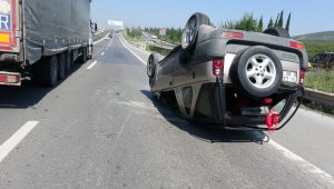 Kontrolden çıkan cip takla attı: 2 yaralı