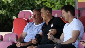 Efsane oyuncularından Galatasaray'a ziyaret