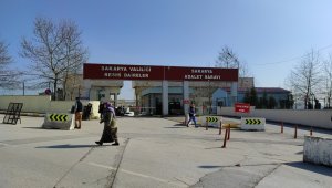 FETÖ firarisi Öksüz'ün yakınları yargılanıyor